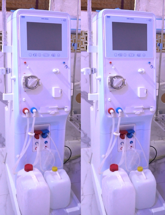 Kidney transplant unit with dialysis machines